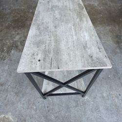 Corner Table