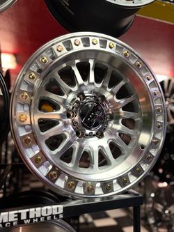 17x8.5” KMC “552 IMS” Wheels