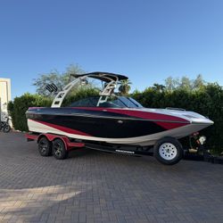 Moomba Mojo 2.5 2014 , Wakeboating Boat