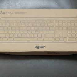 Logitech Advanced wireless  Master Series Keyboard 