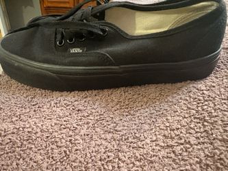 VANS  Authentic Canvas