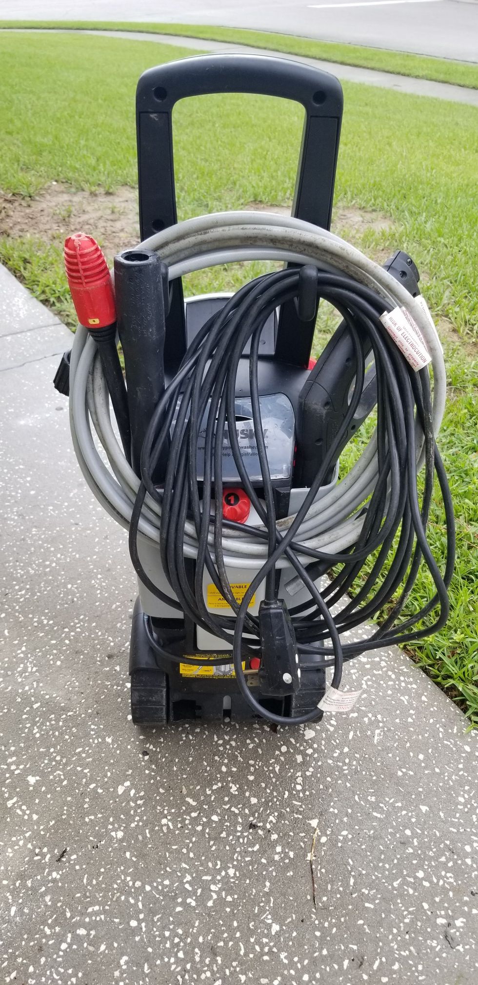 husky power washer 1800 psi smart pressure washer for Sale in Longwood