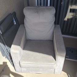 Nursing rocking chair