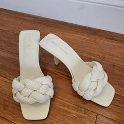 Women's 8.5 BCBG White Slip-on Heels 