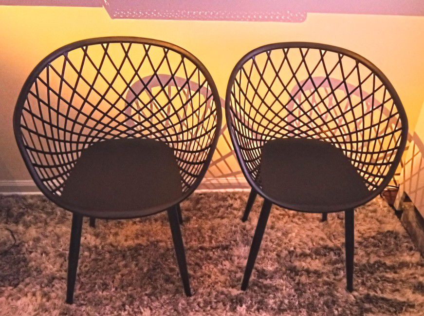 2 Black Modern Dinning Chairs Both $130