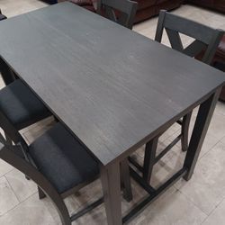 *Manager's Special*---Miranda Stunning Dining Table Sets W/4 Chairs---Limited Stock!!!---Delivery Available🫶