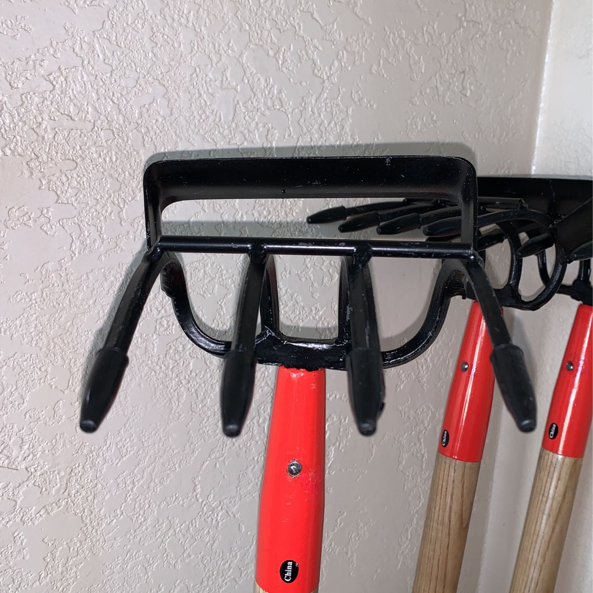 Red Rooster Hulagan Cultivator Weeder NEVER BEEN USED**