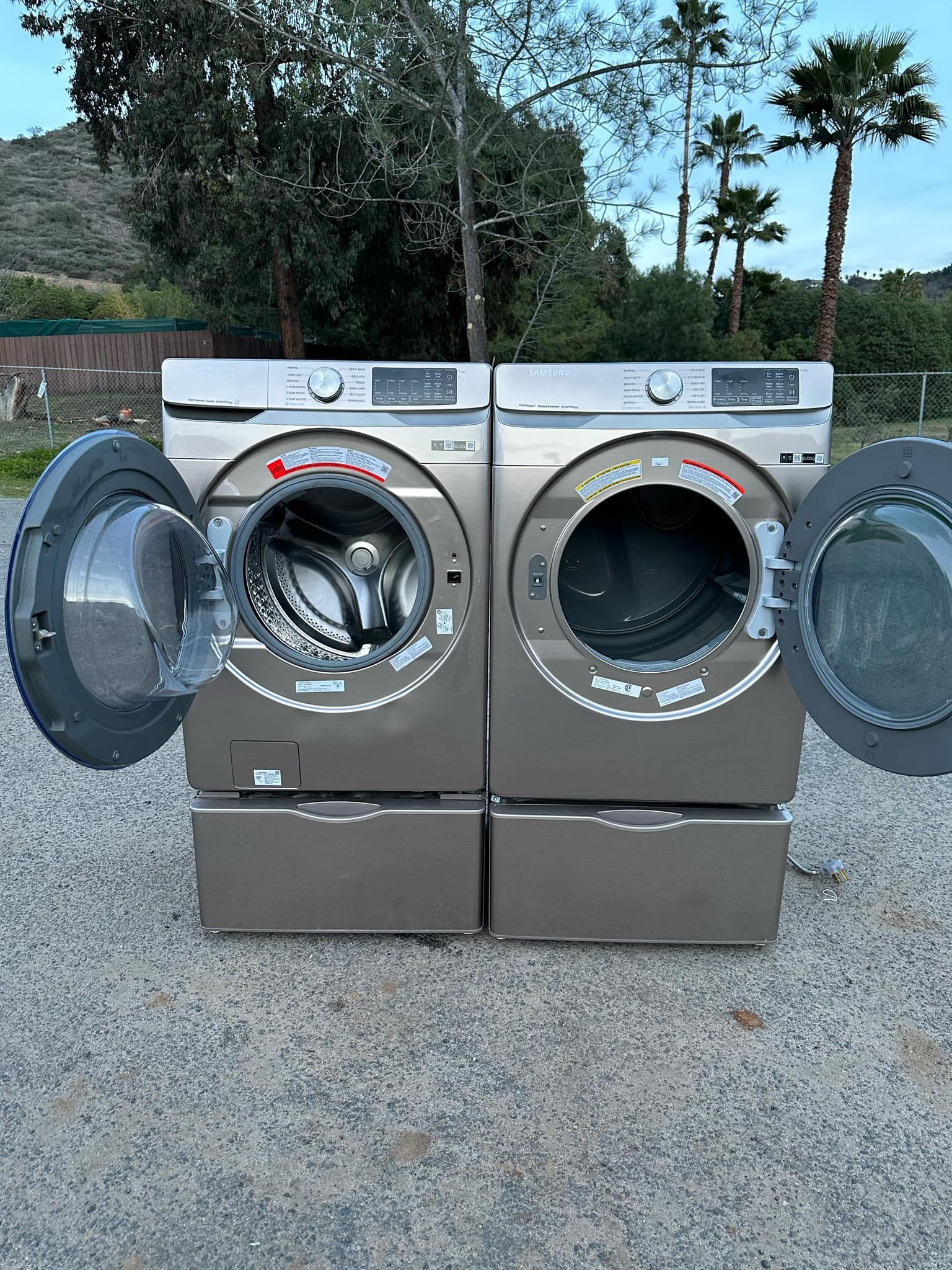 Samsung Washer And Electric220v Dryer