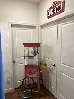 Vintage popcorn machine