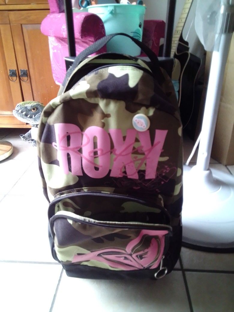 Like New Roxy Rolling Backpack Very Cute 🥰