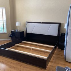 King Italian Platform Bed Almost New
