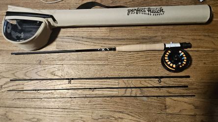 Brand new fly fishing reel + case