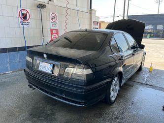 2000 BMW 323i