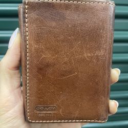 Vintage Coach Small Brown Leather Wallet – Used