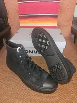 Brand New Never Been Worn Converse Chucks! Size 10