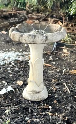 Concrete Flower Bird Bath