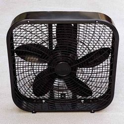 Holmes 20 inch black 3-speed corded electric portable freestanding household air cooling box fan