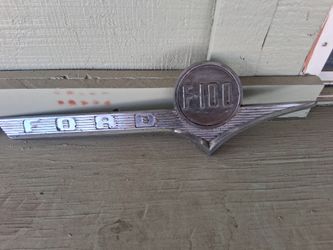 Vintage Ford F 100 emblems