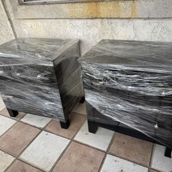 King Size Solid Wood Bed With 2 Night Stands