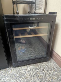 This is a cost way wine cooler