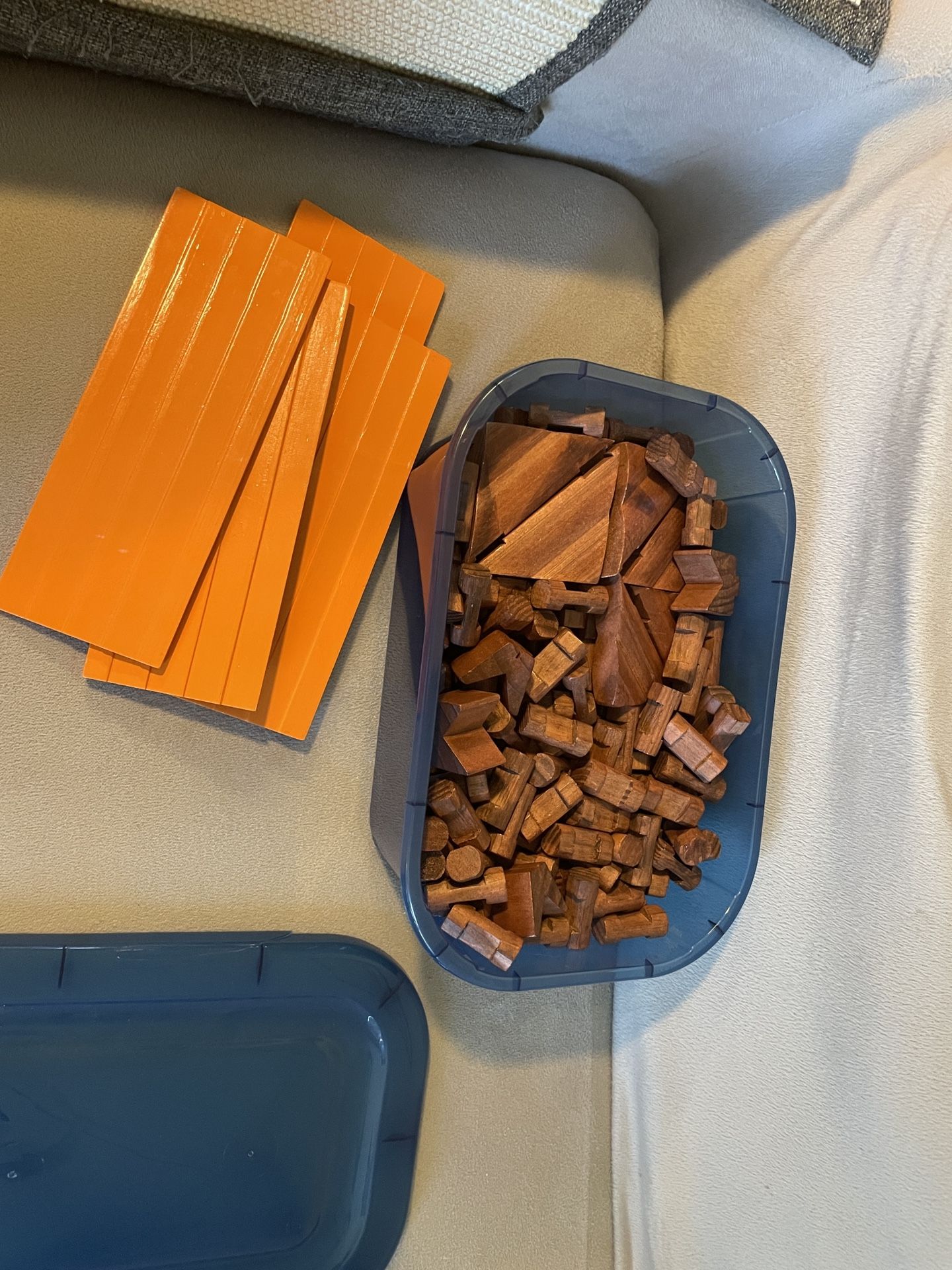 LINCOLN LOGS