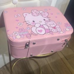 Hello Kitty Makeup Box