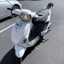 2013 Genuine Buddy Scooter