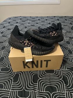Yeezy boost 350 v2 compact slate carbon  Size 10