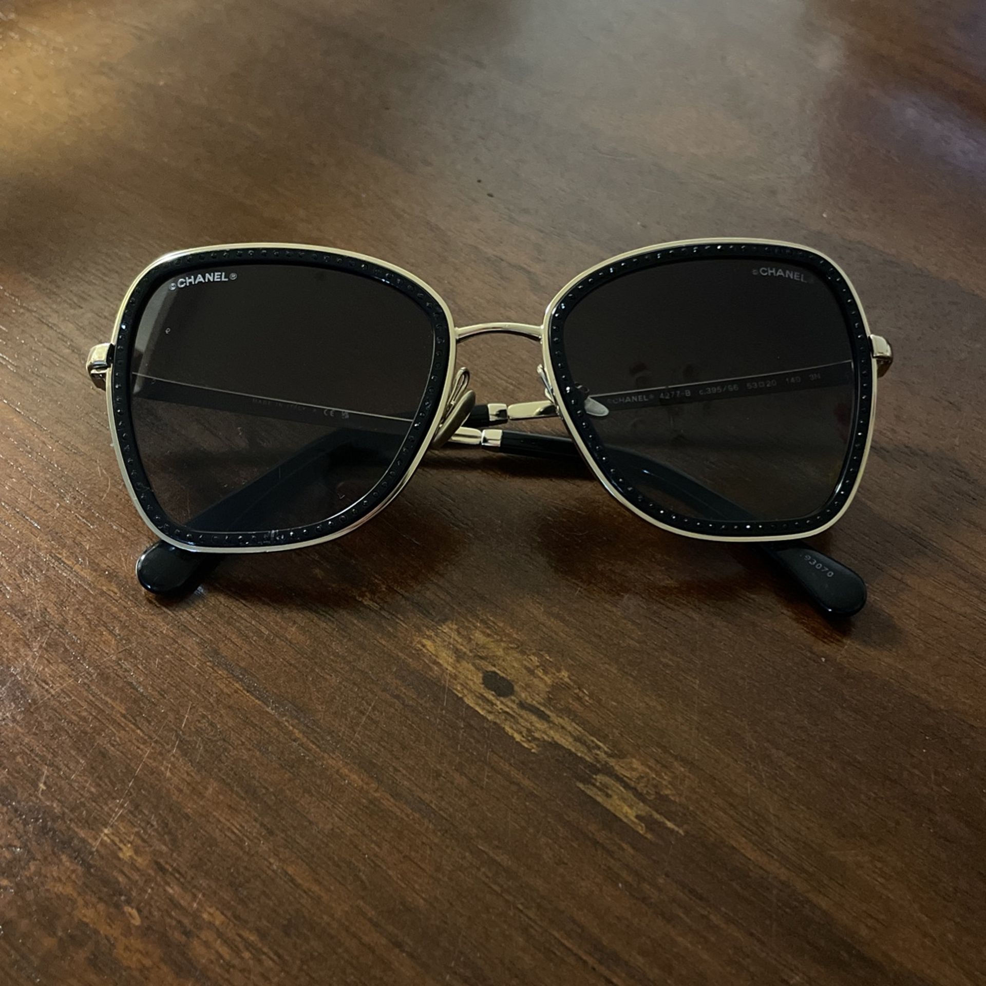 Chanel sunglasses for Sale in Visalia, CA - OfferUp