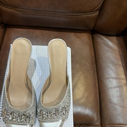 Karl Lagerfeld Paris Women’s Fish-Net Slip On Heels Size 9.5