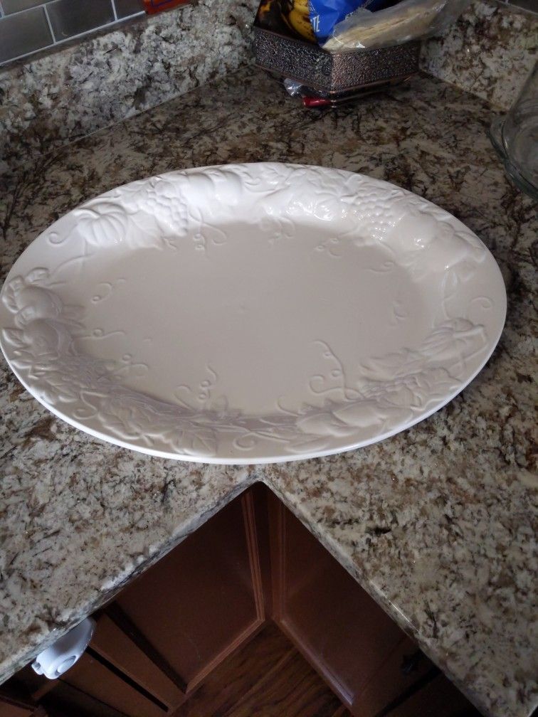Huge Serving Platter. Tabletop Gallery-harvest