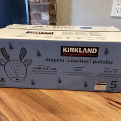 BRAND NEW! NEVER OPENED! Kirkland Size 5 Disposable Diapers