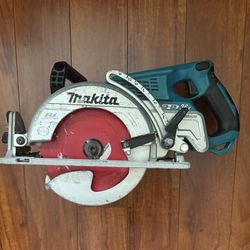 Makita 18V X2 LXT (36V) Brushless Cordless Rear Handle 7.25 in. Circular Saw (Tool Only)