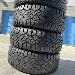 275/65R18 Goodyear Wrangler Duratrac 