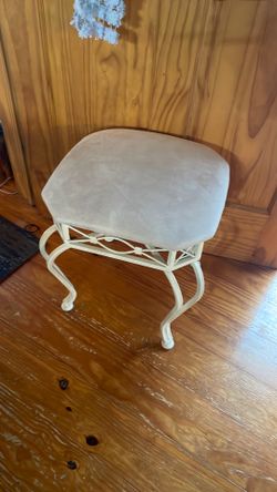Vanity Chair
