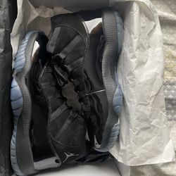 Retro 11 Cap and Gown Size 10.5 DS