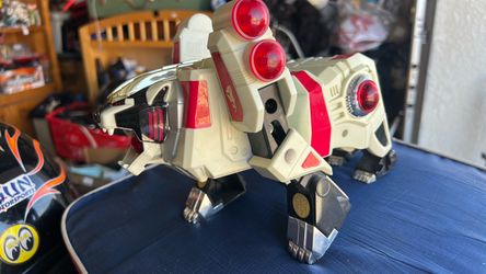 Power Rangers White Tigerzord Action Figure