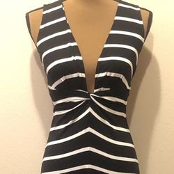 Women’s Maxi Dress Size Small (Great Condition)