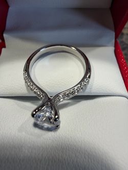 Platinium Engagement Ring