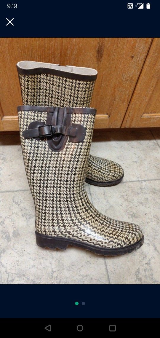 Rubber Boots Women's Size 7