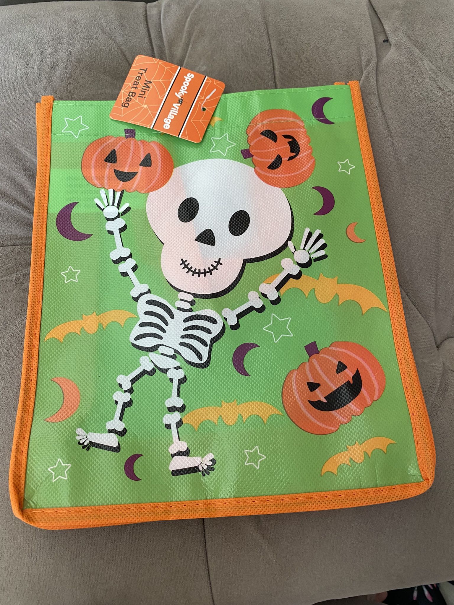 BRAND NEW MINI TREAT BAG