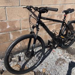 Cannondale Catalyst 21 Speed Large Size Lightweight Aluminum Frame With Disc Brakes 