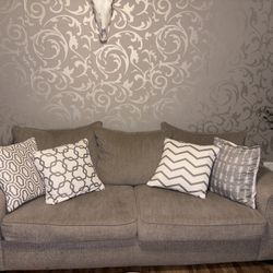 Sofa And Loveseat $500 Or Best Offer