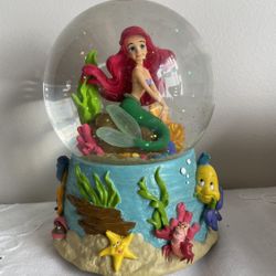 Disney’s The Little Mermaid Snow Globe And Music Box