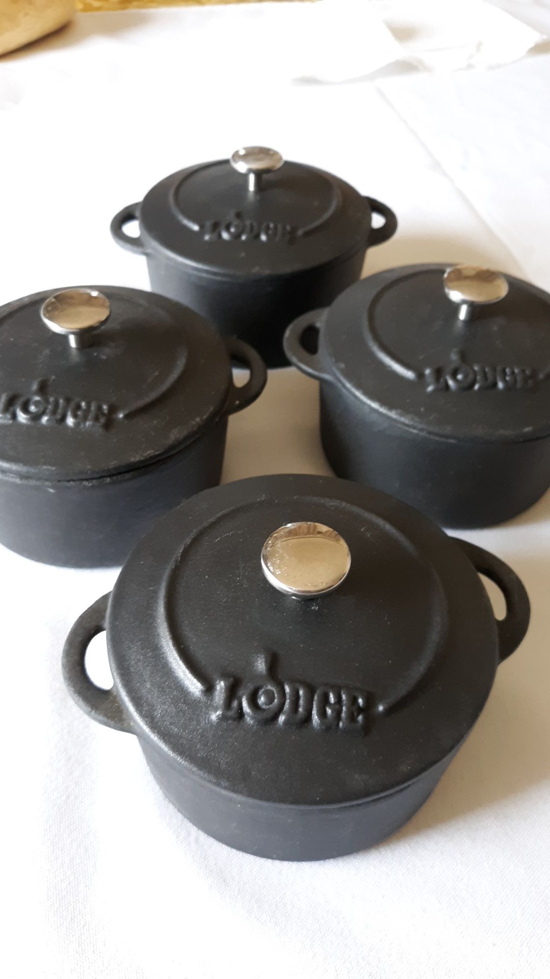 Set of 4 Lodge Cast Iron 4" Mini Dutch Oven Pots with Lids. Great Condition