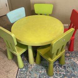 Kids Table & 5 Chairs Set $60