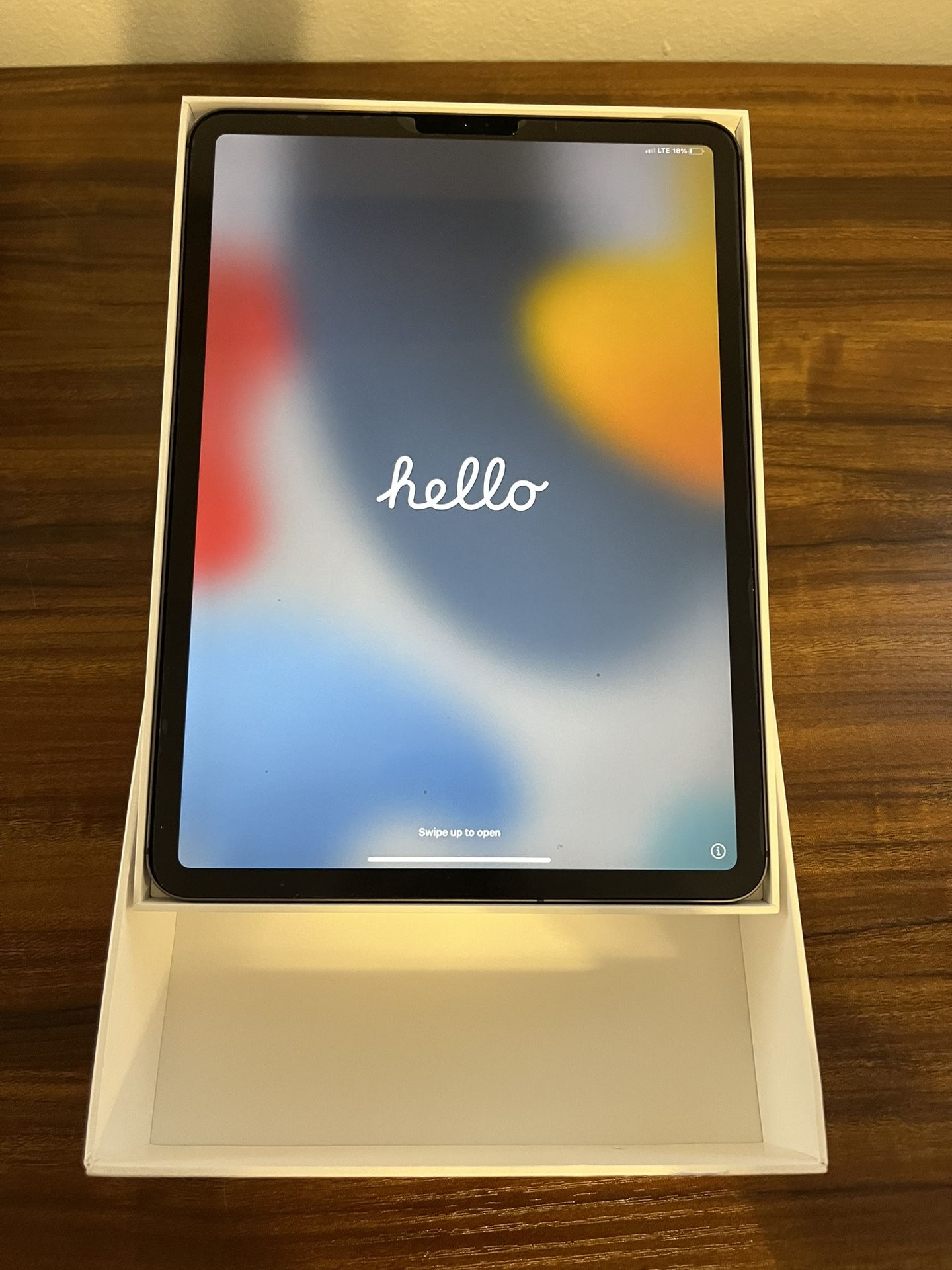 Apple iPad Pro 2020 11in 128gb With Screen Protectors And Case
