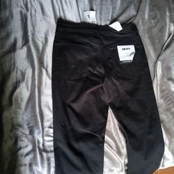 DKNY