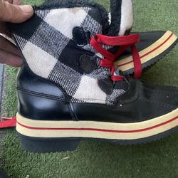 Women Snow Boots Size 9