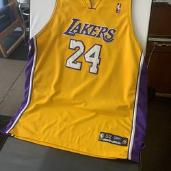 Authentic Reebok Kobe Bryant L.A. Lakers #24 Jersey Size 52 XXL 